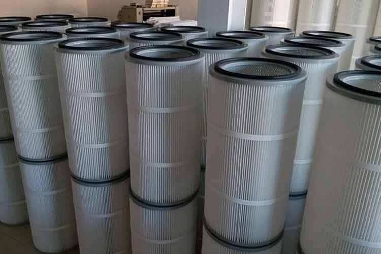 面对各种不同的喷砂机拼搏网页版-拼搏(中国)生产厂家，我们还是要做好综合的选择和判断的，只有这样才会有机会选择到更好地